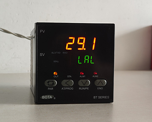 如何使用溫度控制器進(jìn)行恒溫控制